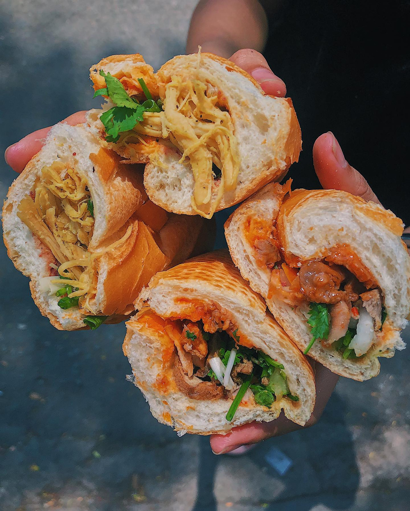 TP.HCM: Sài Gòn những ngày mưa liên miên, ngồi đâu ăn gì cho mau ấm bụng? ảnh 1