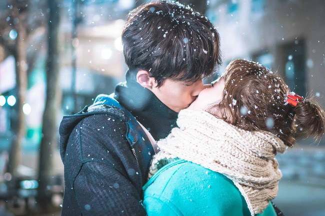 Người ta vẫn nói “Yêu nhau thì đừng có khoe lên mạng, không lại trách thiên hạ lắm điều” ảnh 3