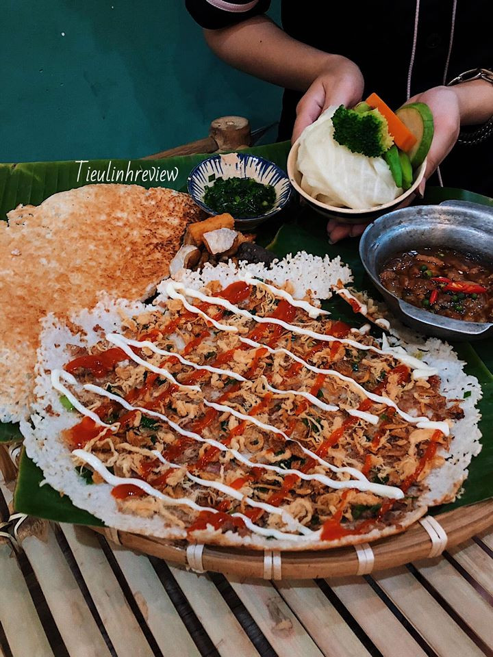 Ăn sập Sài Gòn: Bánh mì xíu mại hay cơm cháy kho quẹt? Hay là… cả hai? ảnh 4