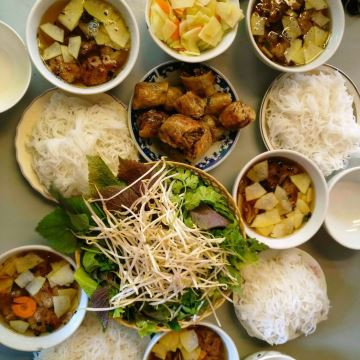 Mê ẩm thực và nét đẹp cổ xưa Hà Nội? Đây là những địa chỉ bạn cần ghé qua! ảnh 12