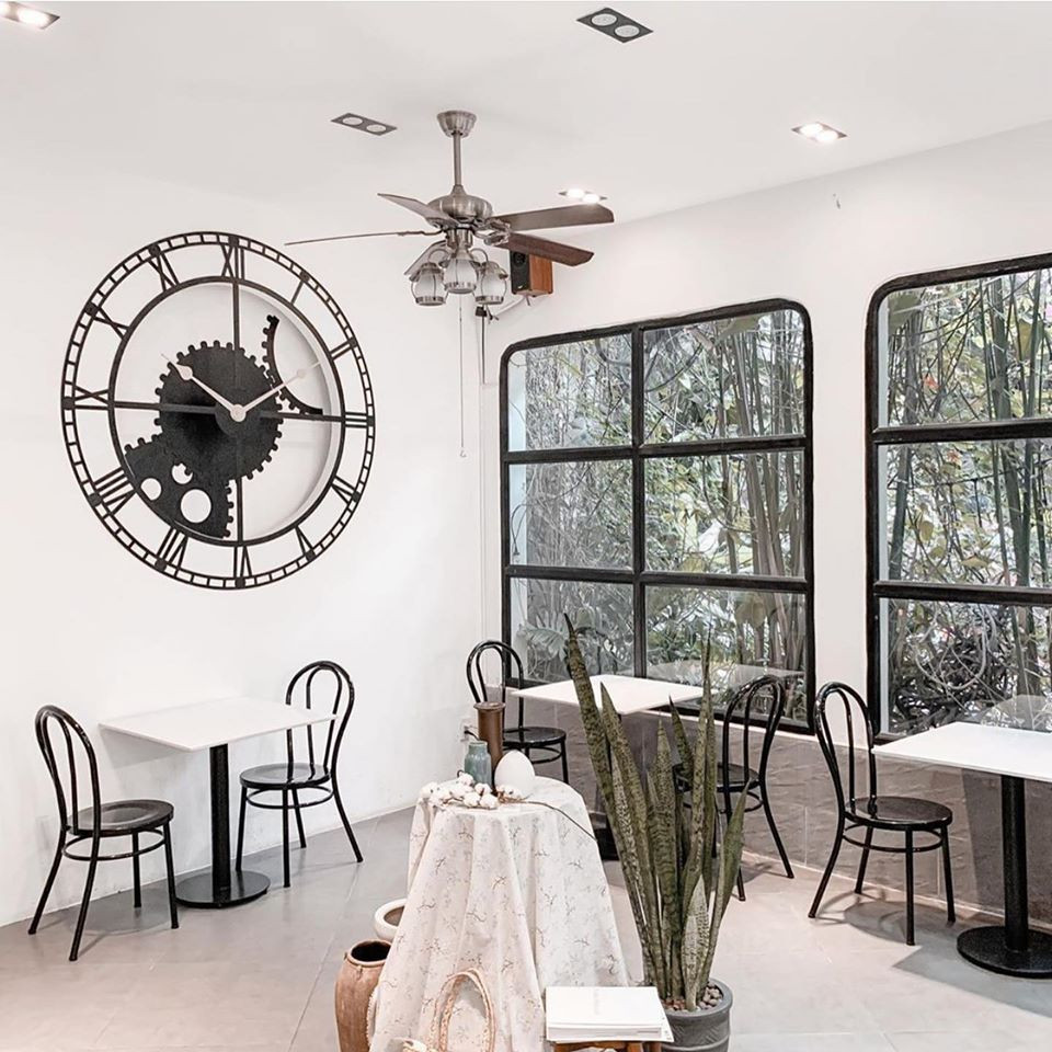 Hẹn hò Sài Gòn: Những cửa tiệm mùa Hè xinh xắn, view đẹp, nước ngon ảnh 6