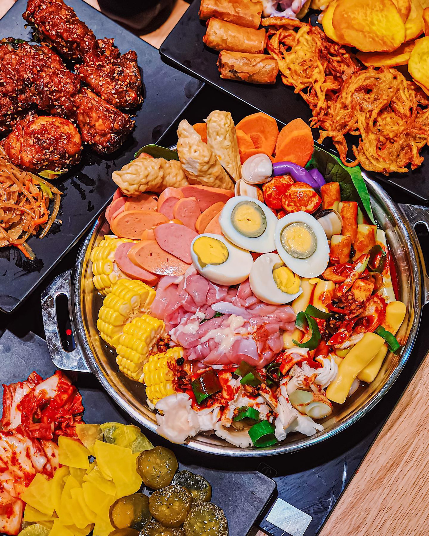 Buffet Hàn chuẩn vị và ẩm thực trời Âu ngon mê li với steak, pasta cùng không gian lãng mạ ảnh 1