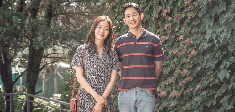 Đừng vội đem người yêu mình ra so sánh với bất kì chàng trai nào khác - Ảnh: Phim Tune In For Love Đừng yêu theo cách mà người khác vẫn yêu, vì cảm xúc của chúng ta vốn không ai giống ai cả ảnh 1