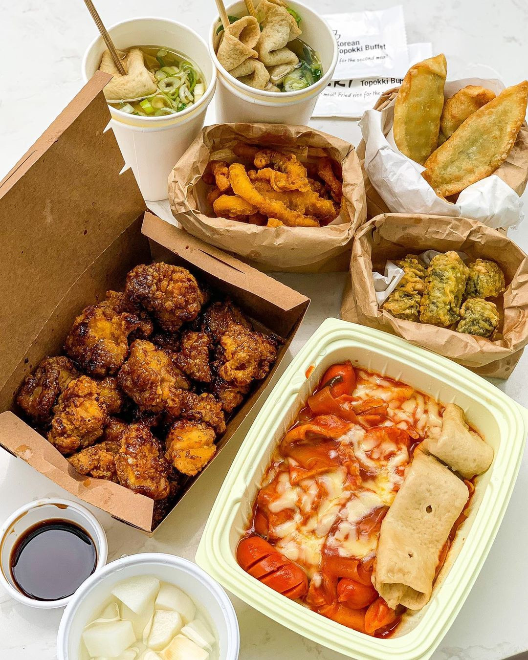 TP.HCM: “Đột kích” xe tải bán đồ ăn “cool ngầu” với thực đơn đa dạng và giá “hạt dẻ“ ảnh 8