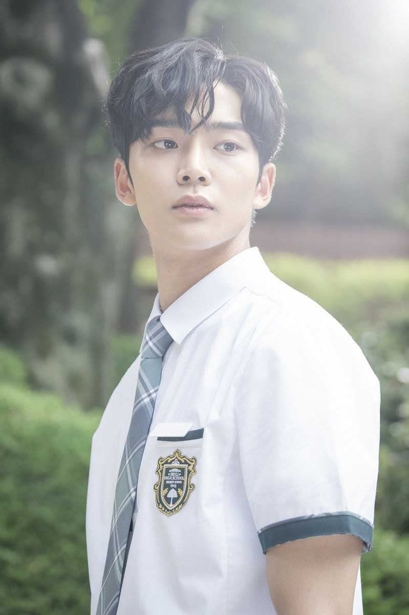 Phải vượt qua ngọn núi này, ta mới thấy được thung lũng cỏ hoa rực rỡ ở phía bên kia ảnh 3