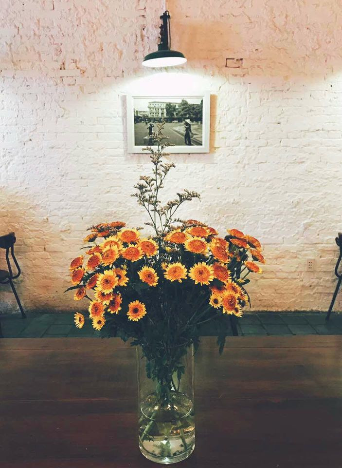 Những tiệm cà phê góc chung cư cũ lãng mạn bất ngờ cho bạn “đi trốn” cùng crush ảnh 6