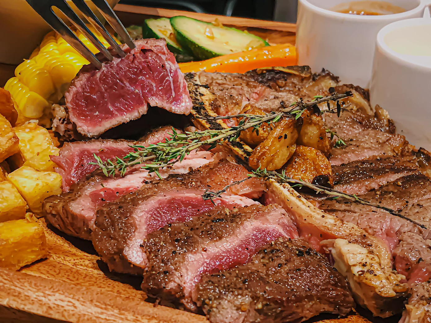 Buffet Hàn chuẩn vị và ẩm thực trời Âu ngon mê li với steak, pasta cùng không gian lãng mạ ảnh 4