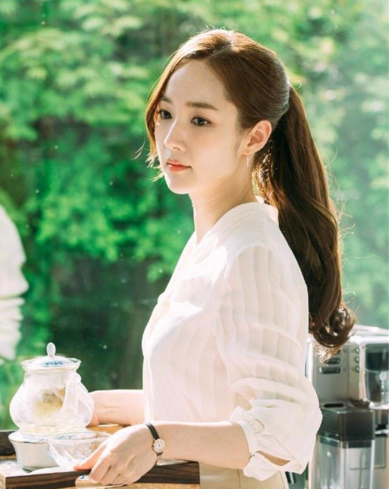 Đã bao giờ bạn tự hỏi: "Tại sao sau bao năm đi làm, mình mãi dậm chân tại chỗ?" ảnh 1