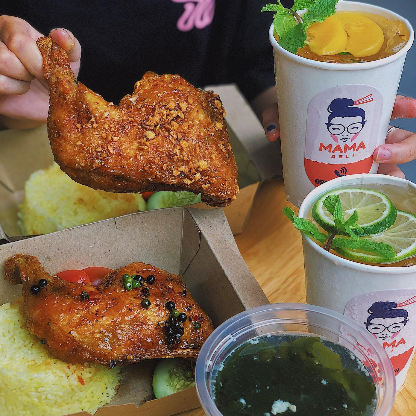 TP.HCM: Sài Gòn những ngày mưa liên miên, ngồi đâu ăn gì cho mau ấm bụng? ảnh 4