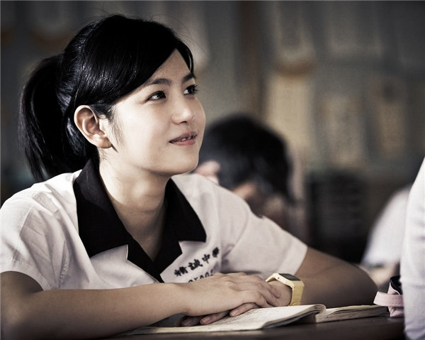 Hãy cứ là một cô gái ngốc nghếch khi yêu, rồi tình yêu sẽ khiến bạn trưởng thành hơn ảnh 1