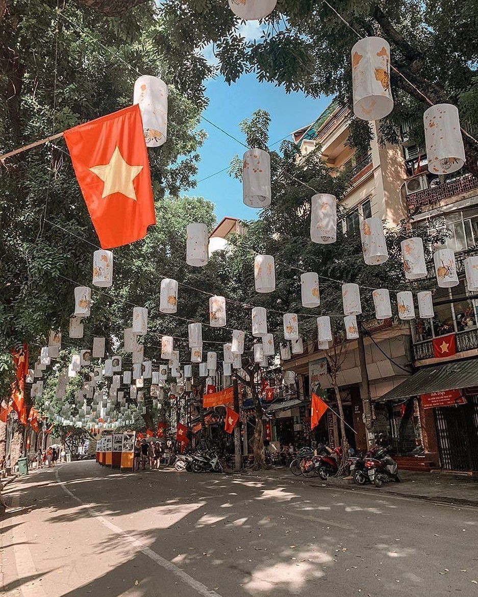 Hà Nội phố: Một cái Tết “mùa Cô-Vy” vẫn rất đỗi bình yên dù còn bao bộn bề lo lắng ảnh 5