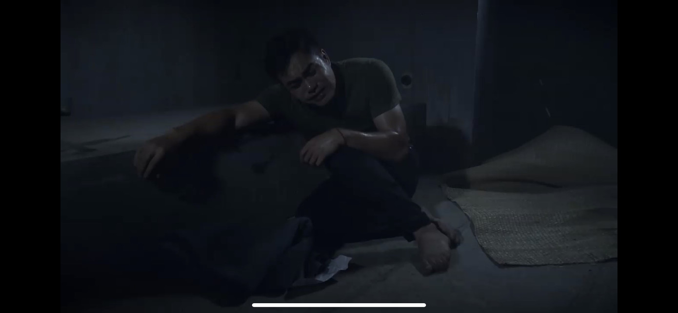 Sinh tử tập 76: Hoàng bị đầu độc, Vũ bóp cổ Trinh vì không giúp hết sức chạy án ảnh 1