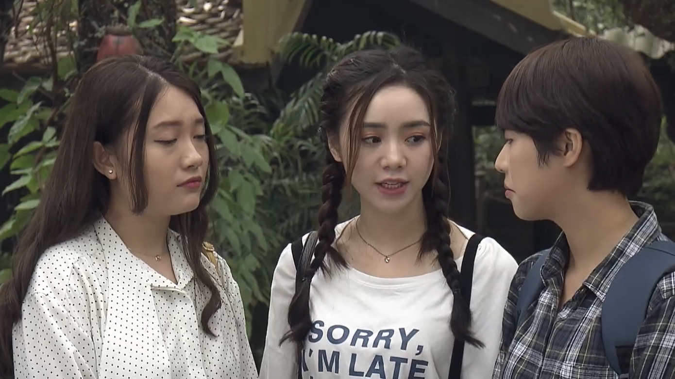 Đừng bắt em phải quên 4: Bạn thân cảnh báo Ngọc cần đề phòng em gái mưa của bố ảnh 1