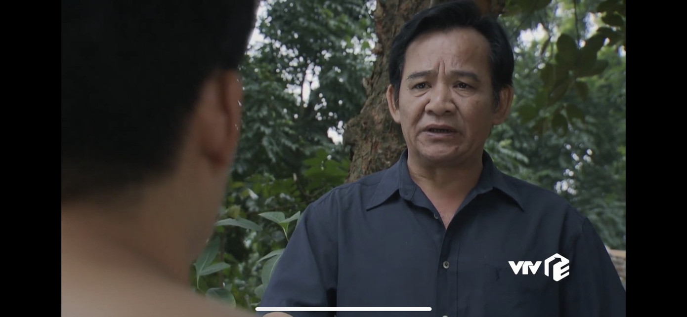 Ông Bá muốn Khoa buông tha cho Uyên để cô con gái làm lại cuộc đời ở nơi khác Cô gái nhà người ta tập 19: Uyên (Phương Oanh) bỏ làng lên phố làm lại? ảnh 12