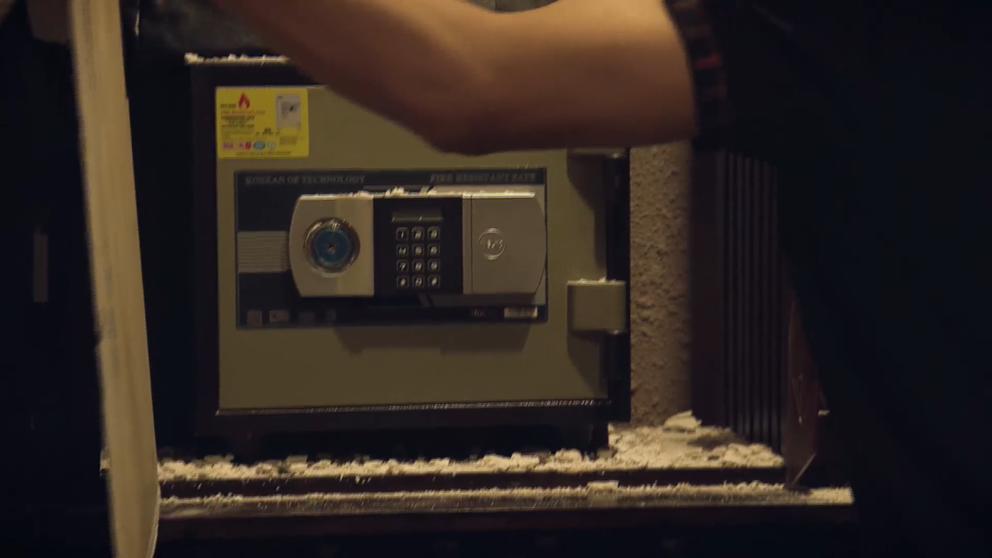 Sinh tử tập cuối: Phát hiện két sắt bí mật, con trai chủ tịch tỉnh phải ngồi tù? ảnh 2