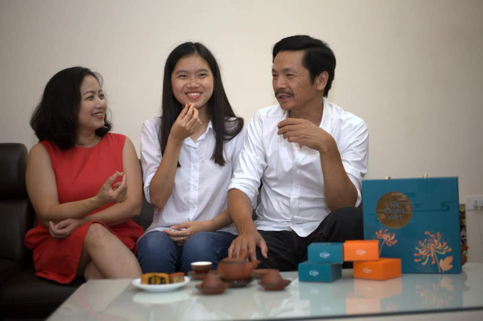 NSND Trung Anh xúc động nhắn nhủ con gái rượu và con rể tương lai ảnh 2