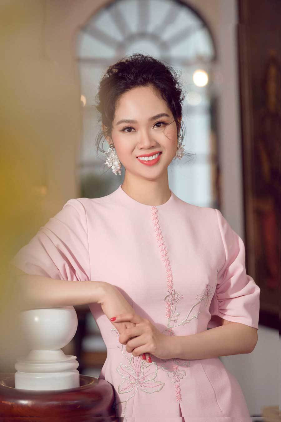 Hoa hậu Việt Nam đầu tiên thi Miss World và là người đẹp kín tiếng nhất dàn hậu ảnh 8