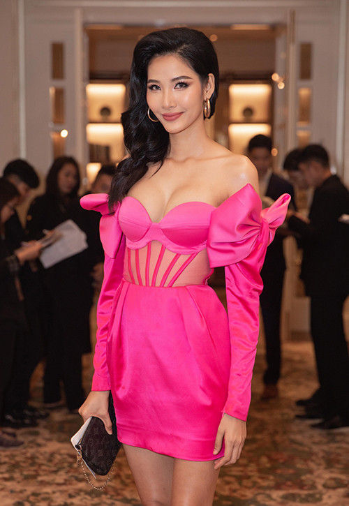 Những đám cưới đình đám Vbiz: Dàn bê tráp, khách mời toàn hoa hậu, á hậu ảnh 15