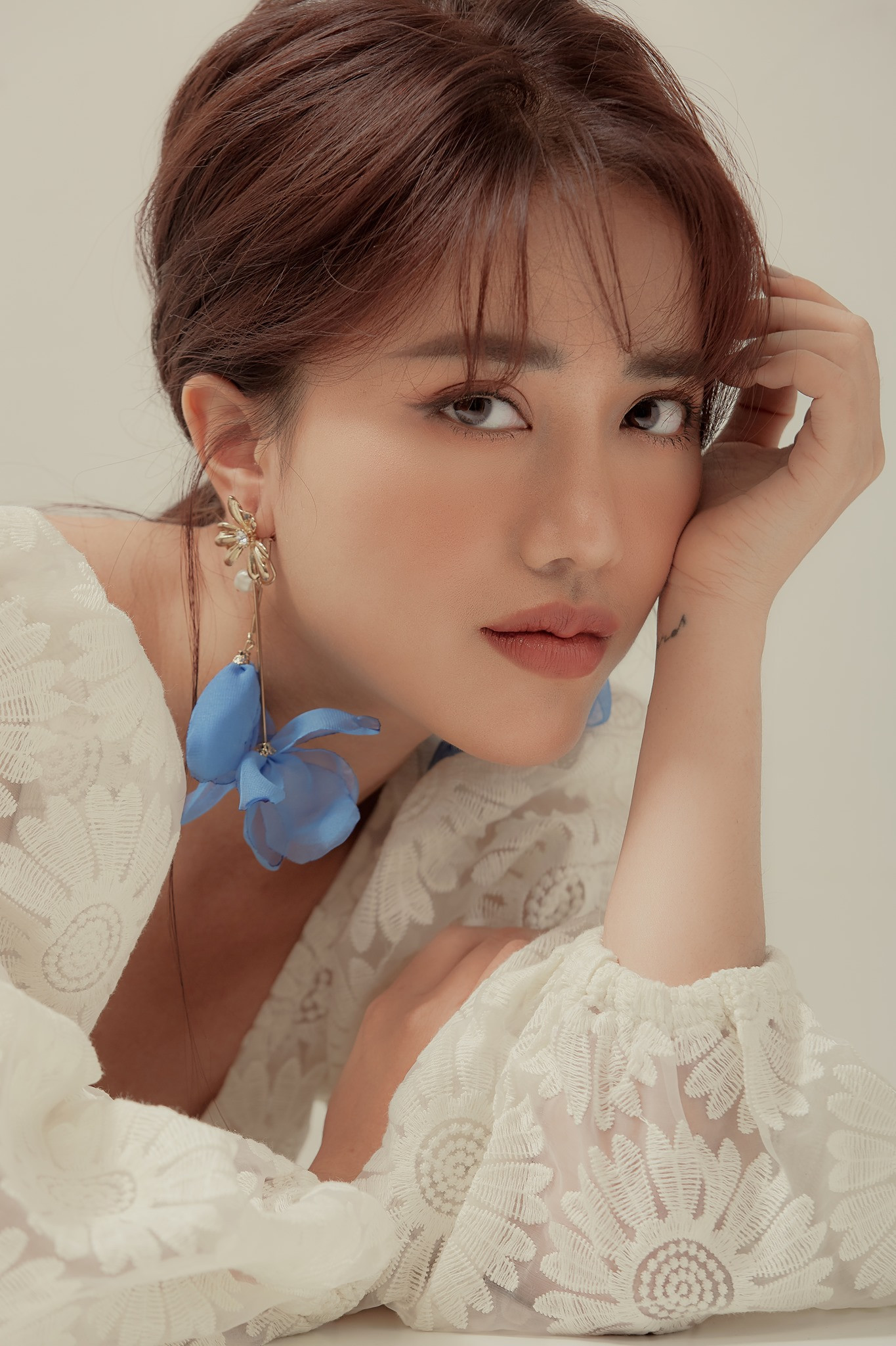 Tiếp tục “gợi nhớ” Taylor Swift sau Britney Spears có giúp Phùng Khánh Linh để lại dấu ấn? ảnh 7