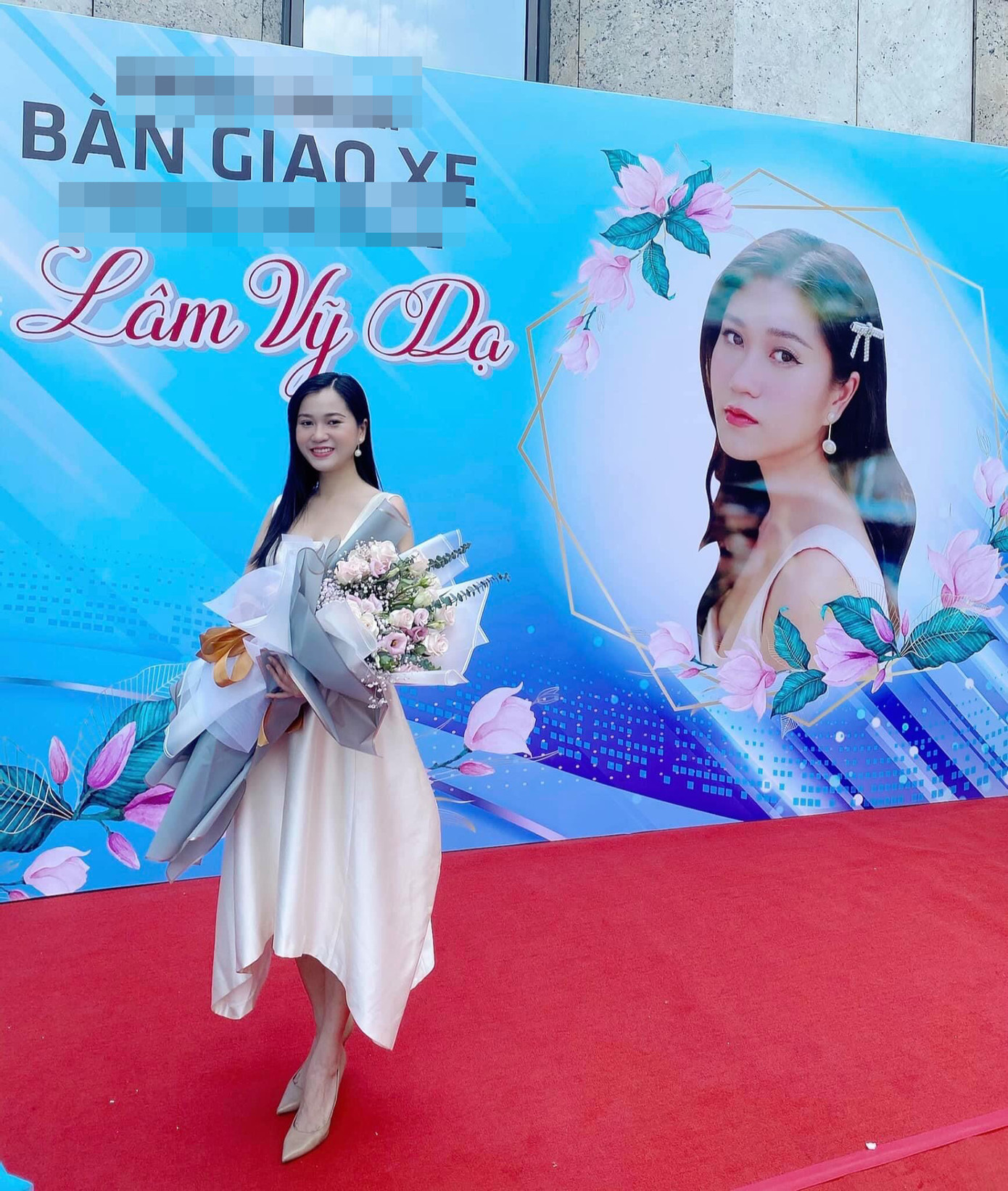 Thu Trang, Nhã Phương, Lâm Vỹ Dạ - hội nữ chủ tịch đa năng của showbiz Việt ảnh 9