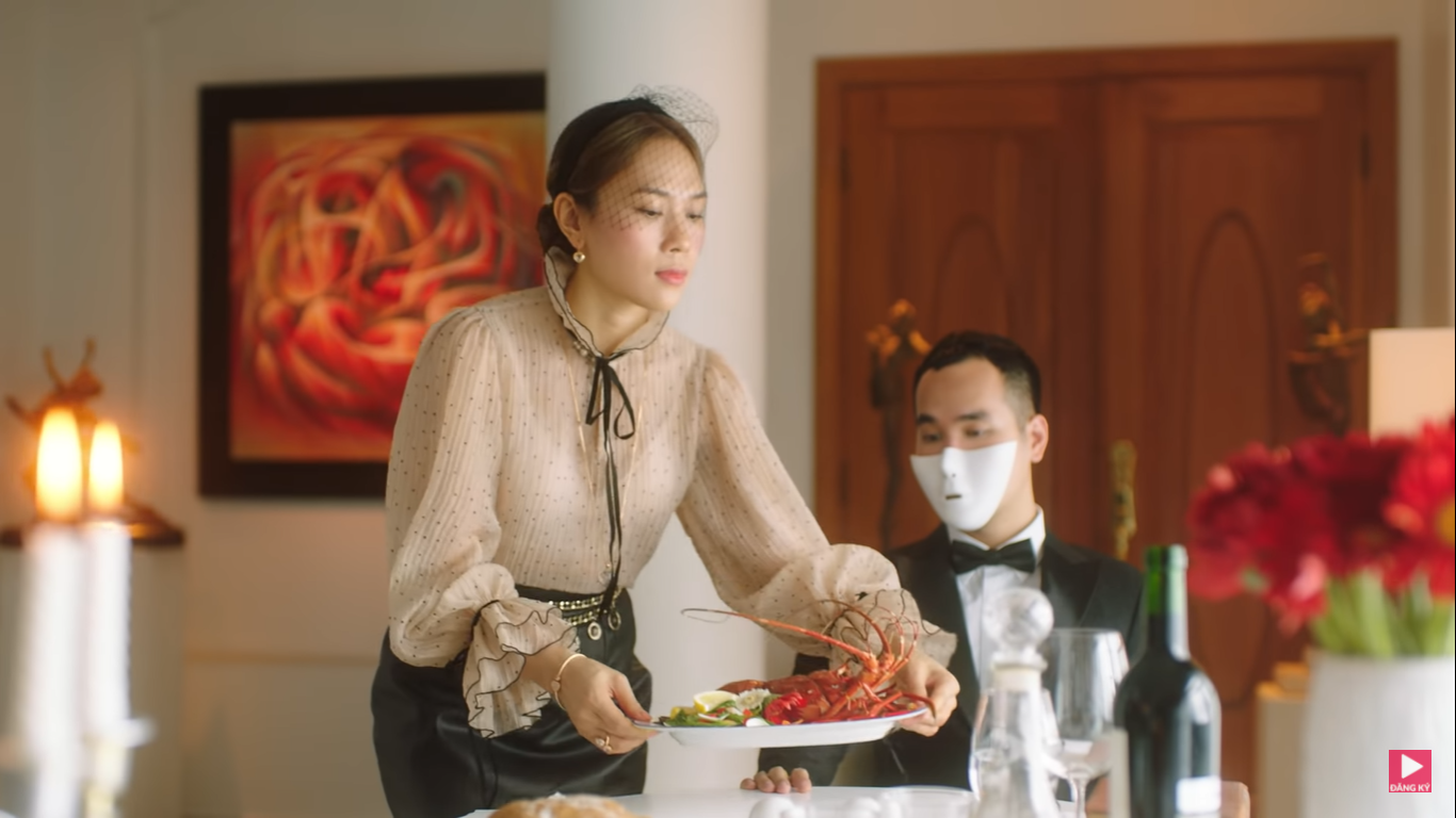 Mấy ai có được bạn gái vừa xinh đẹp vừa yêu bếp như Mỹ Tâm? “Chốt đơn” V-Pop 2020, Mỹ Tâm gây bão với vũ đạo con vịt “Donald Style” trong MV mới ảnh 3