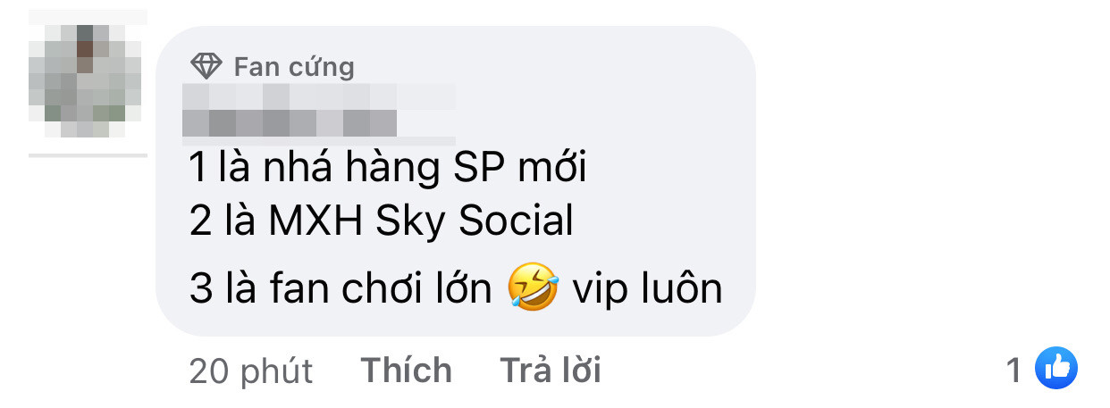 Một số khác cho rằng đây có thể là một màn "chơi lớn" của fan dành cho thần tượng HOT: Tên Sơn Tùng M-TP bất ngờ được thắp sáng trên đỉnh tòa nhà cao nhất Đông Nam Á ảnh 3