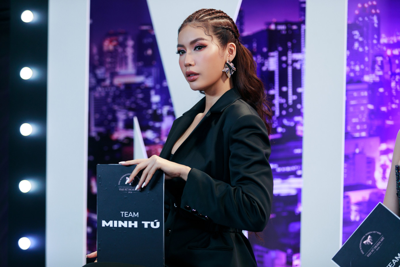 Bật cười với chiêu dụ thí sinh của “Siêu mẫu Indonesia gốc Việt” trong Đại Sứ Hoàn Mỹ ảnh 2