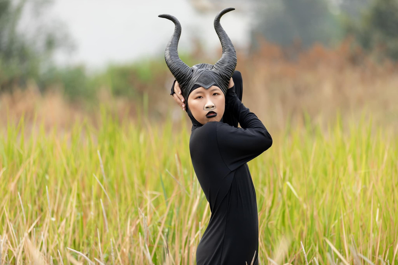 Mừng Tết Tân Sửu, Trang Hý khiến dân tình cười nghiêng ngả khi tung bộ ảnh cosplay “Mã Lệ Phi Xuân” ảnh 2