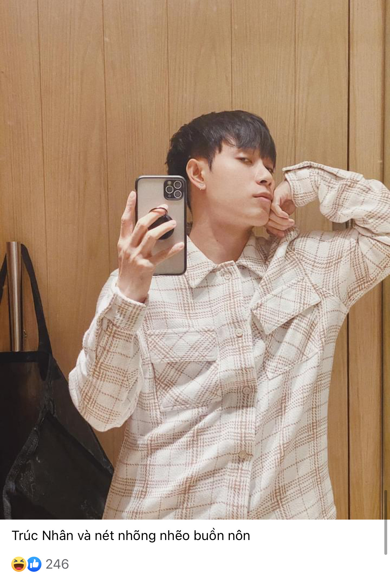 Chưa có bí kíp “sống ảo” khi đi mua đồ Tết: Học hỏi cách tạo dáng “bá đạo” của Trúc Nhân! ảnh 4