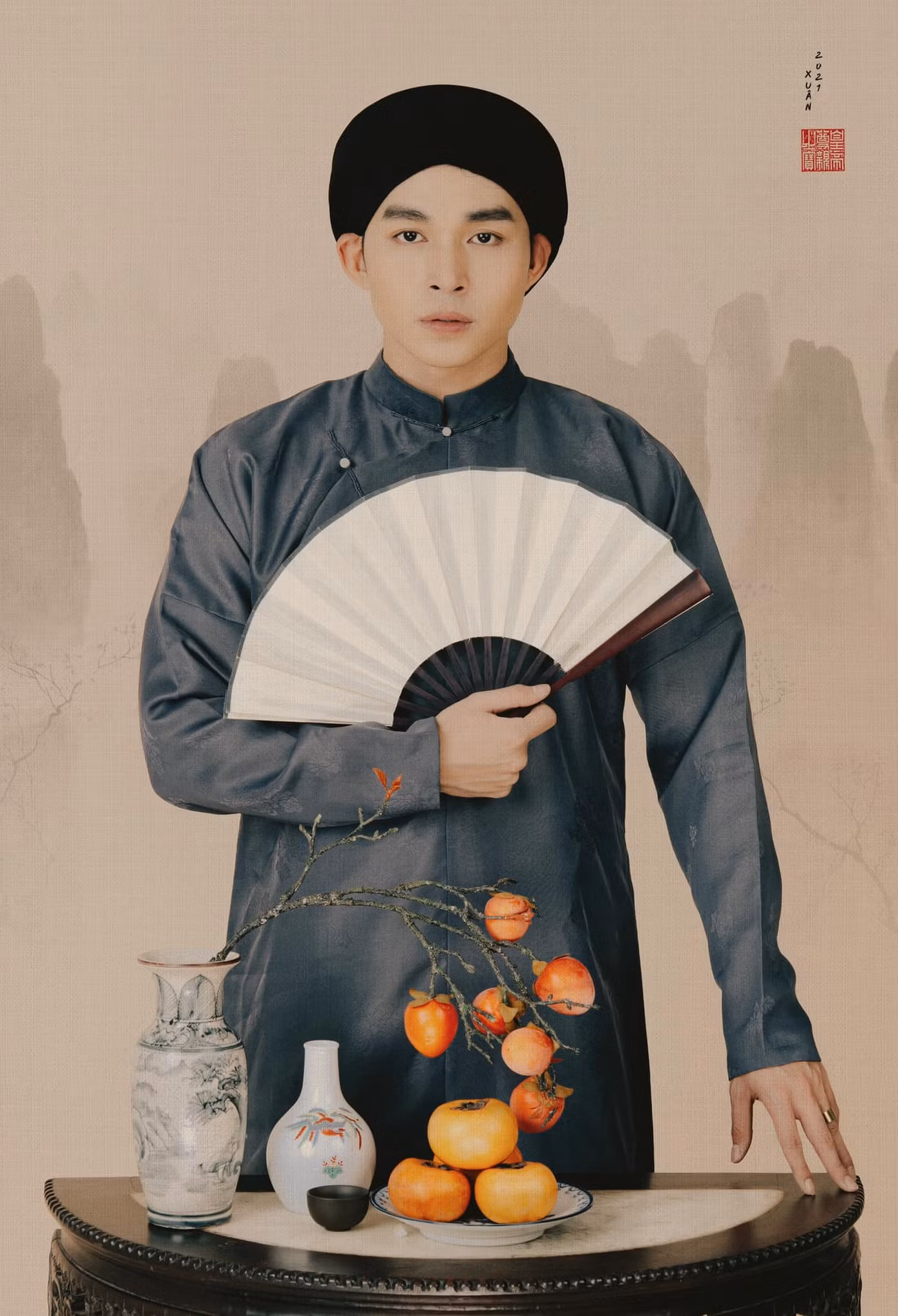 Jun Phạm “ngược dòng thời gian”, mặc cổ phục Việt chụp hình bên gia đình đón Tết ảnh 5