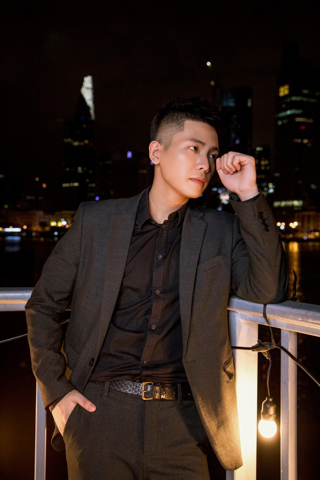 V-Pop “rộn ràng” mùa cuối năm: Quân A.P, Da LAB, Amee thi nhau “thả thính” MV mới ảnh 7