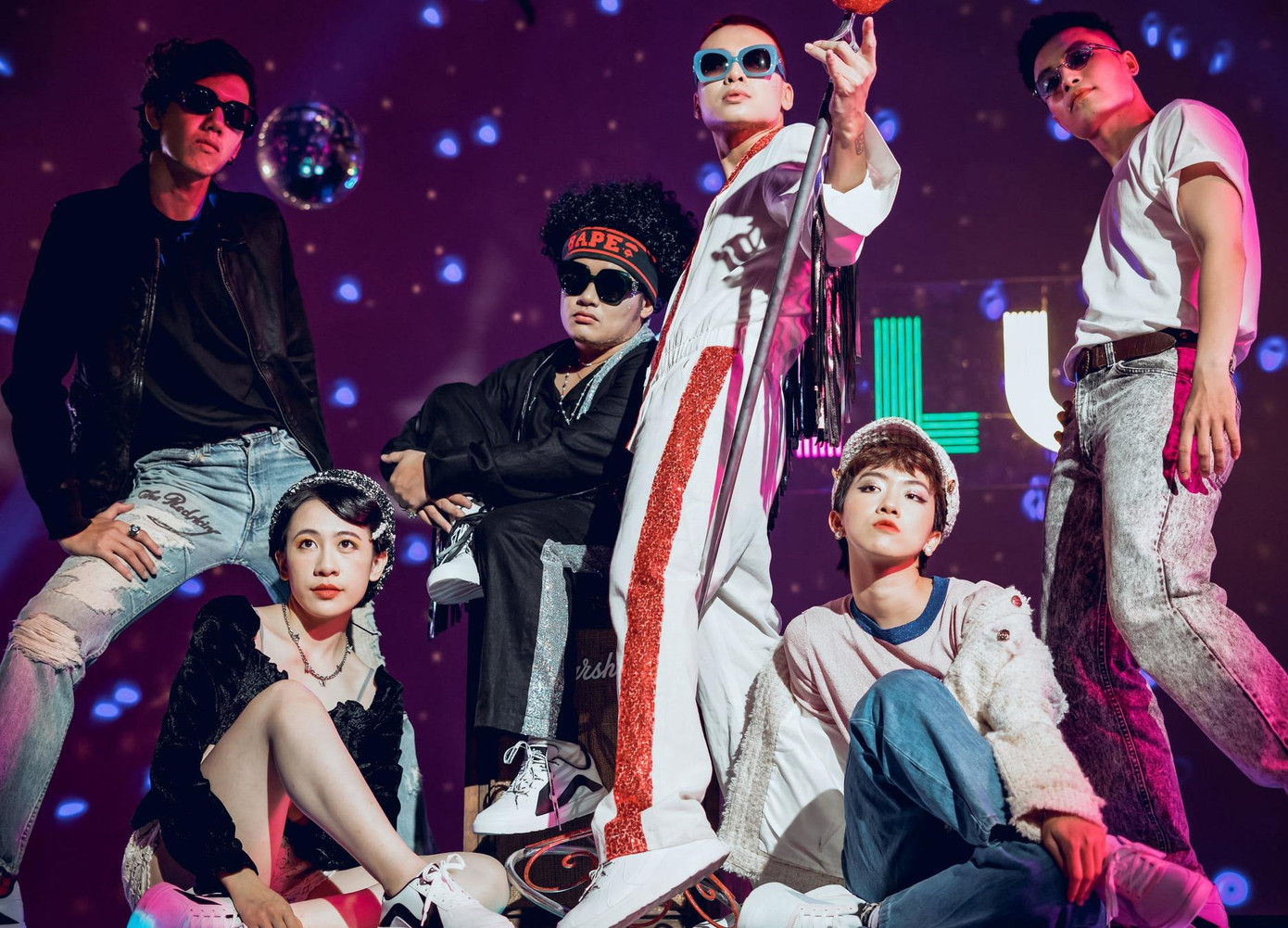 Soobin - Binz đấu trí cực căng trong “BlackJack”, Da LAB đưa khán giả trở về thập niên 80 ảnh 7