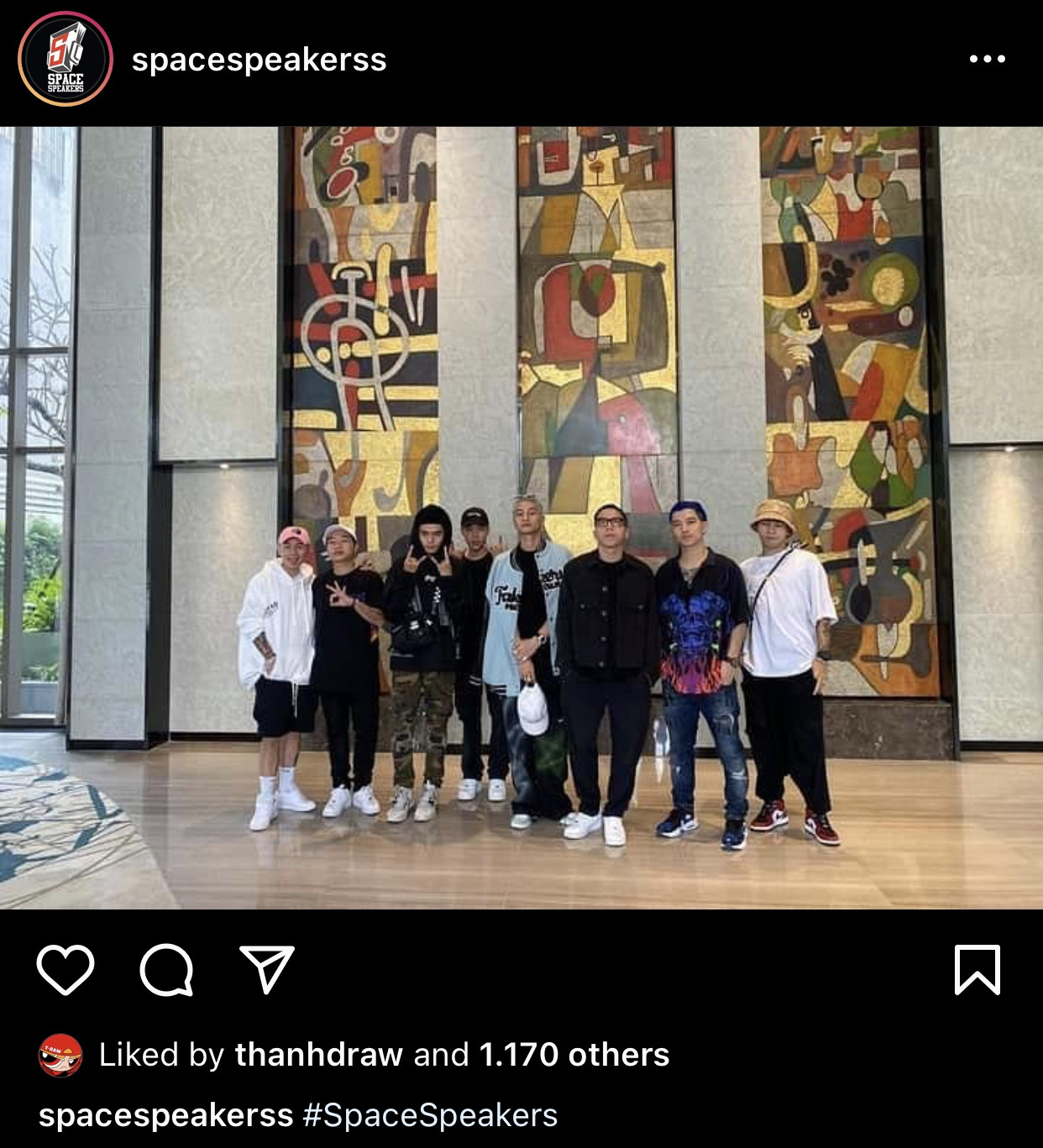 Rap Việt: SpaceSpeaker đăng ảnh chụp cùng team Binz, phải chăng lại sắp có “siêu phẩm”? ảnh 1