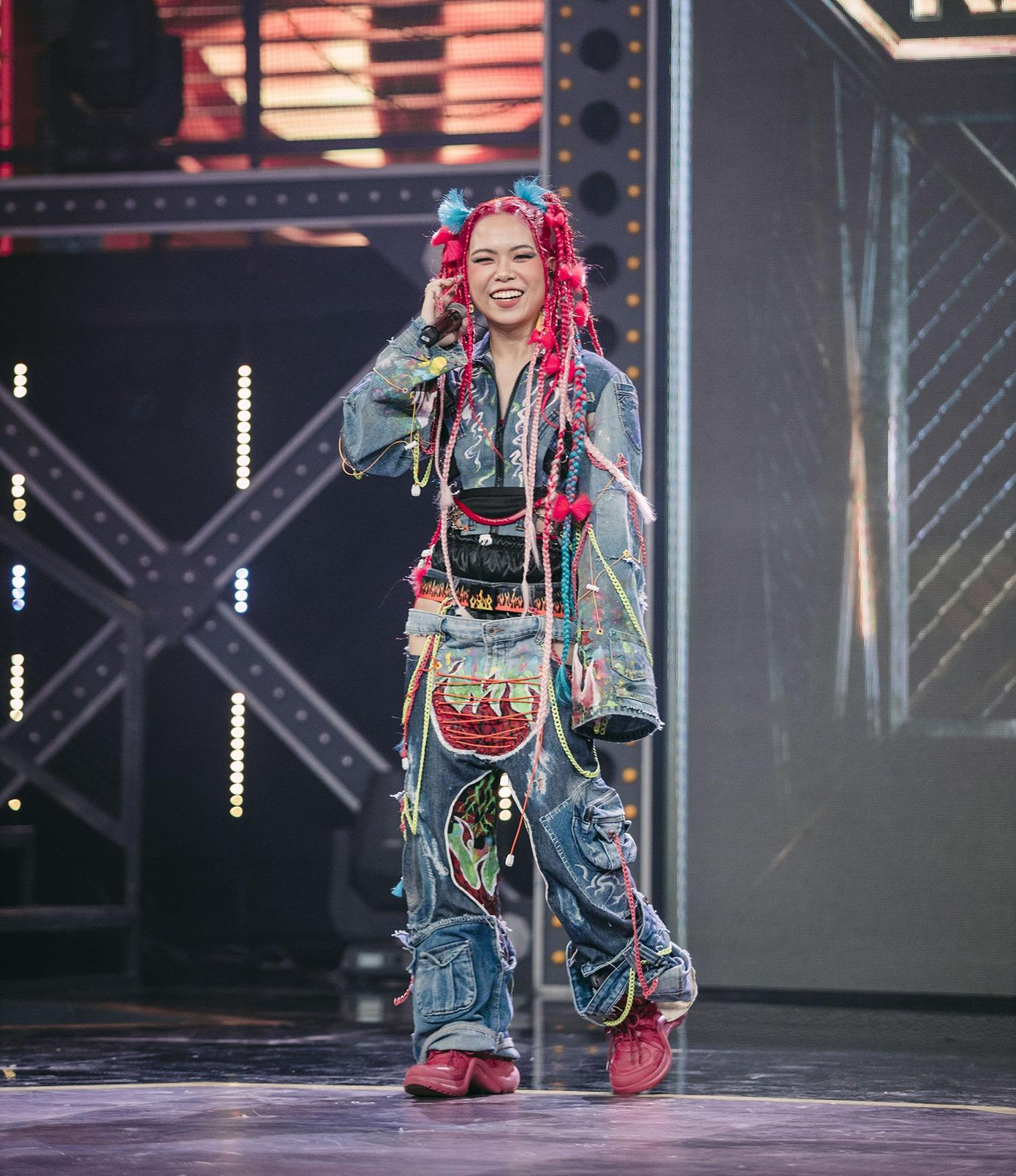 Chung kết “Rap Việt“: Căng thẳng bài toán “8 chọn 1” và chiến lược khó đoán của Karik ảnh 9