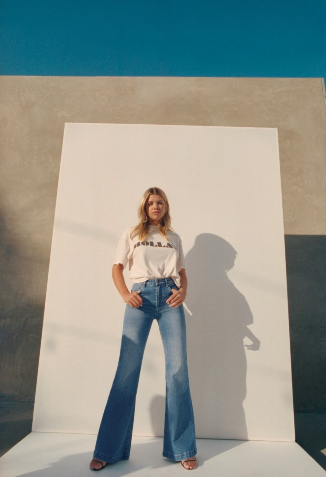 Sofia Richie bán nude, khoe thân hình nảy nở quá đỗi gợi cảm ảnh 11