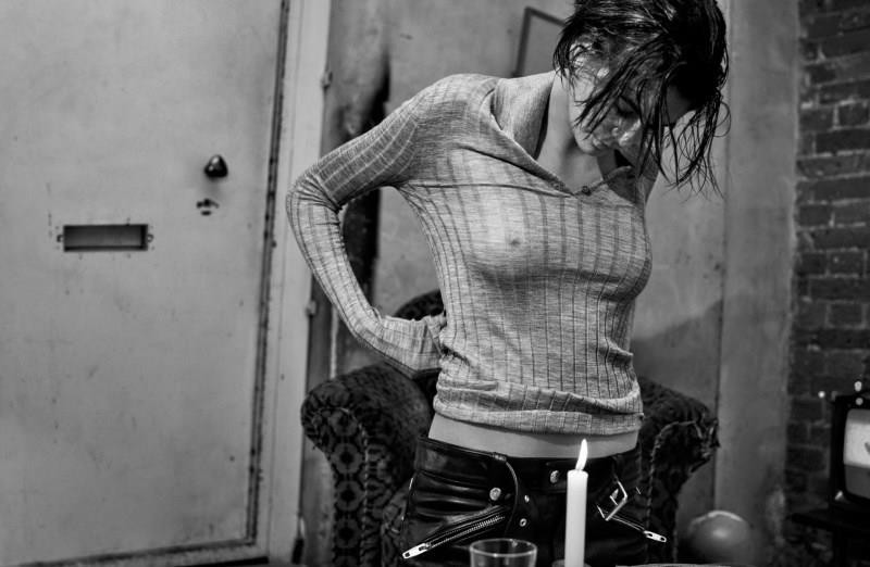 Con gái siêu mẫu của Cindy Crawford 'thả rông' táo bạo ảnh 2