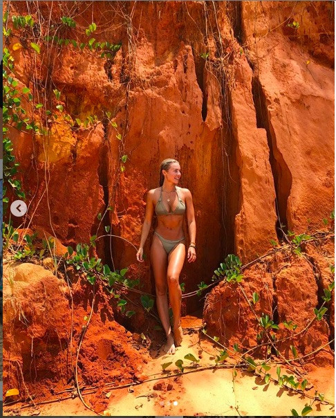 Siêu mẫu Elyse Knowles tung ảnh bikini, khoe ba vòng 'vàng' tuyệt mỹ ảnh 7