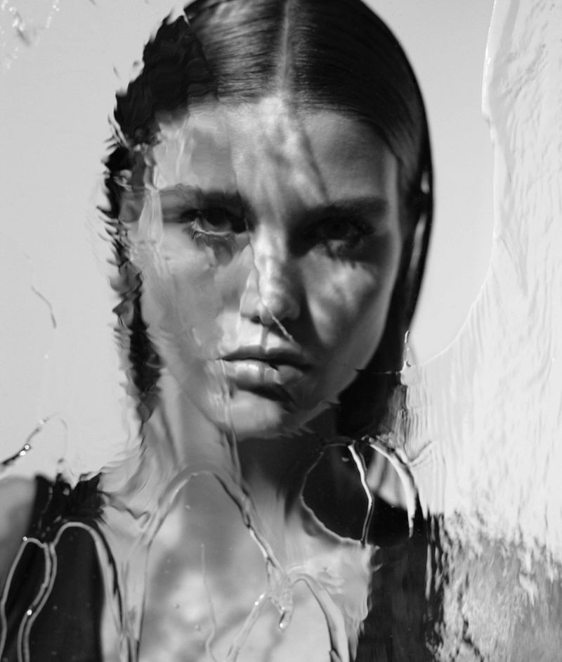 Vẻ thanh xuân mơn mởn của người đẹp 9x Hà Lan Luna Bijl ảnh 10