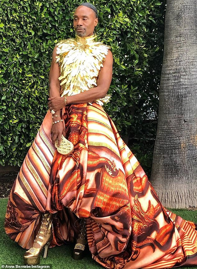 Nam ca sĩ Billy Porter lại mặc váy lên thảm đỏ Oscar 2020 ảnh 4