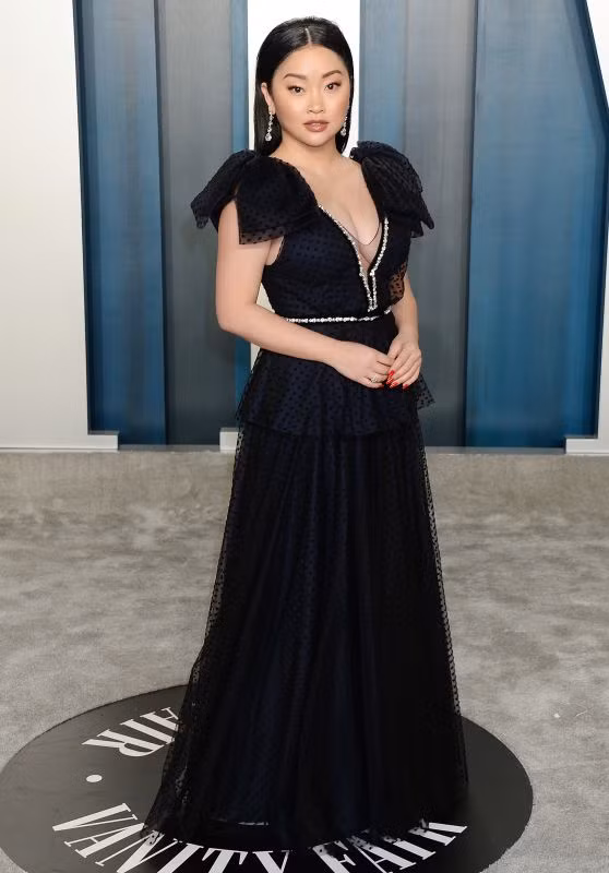 Cô gái Cần Thơ nổi danh ở Hollywood mặc gợi cảm dự tiệc hậu Oscar 2020 ảnh 5