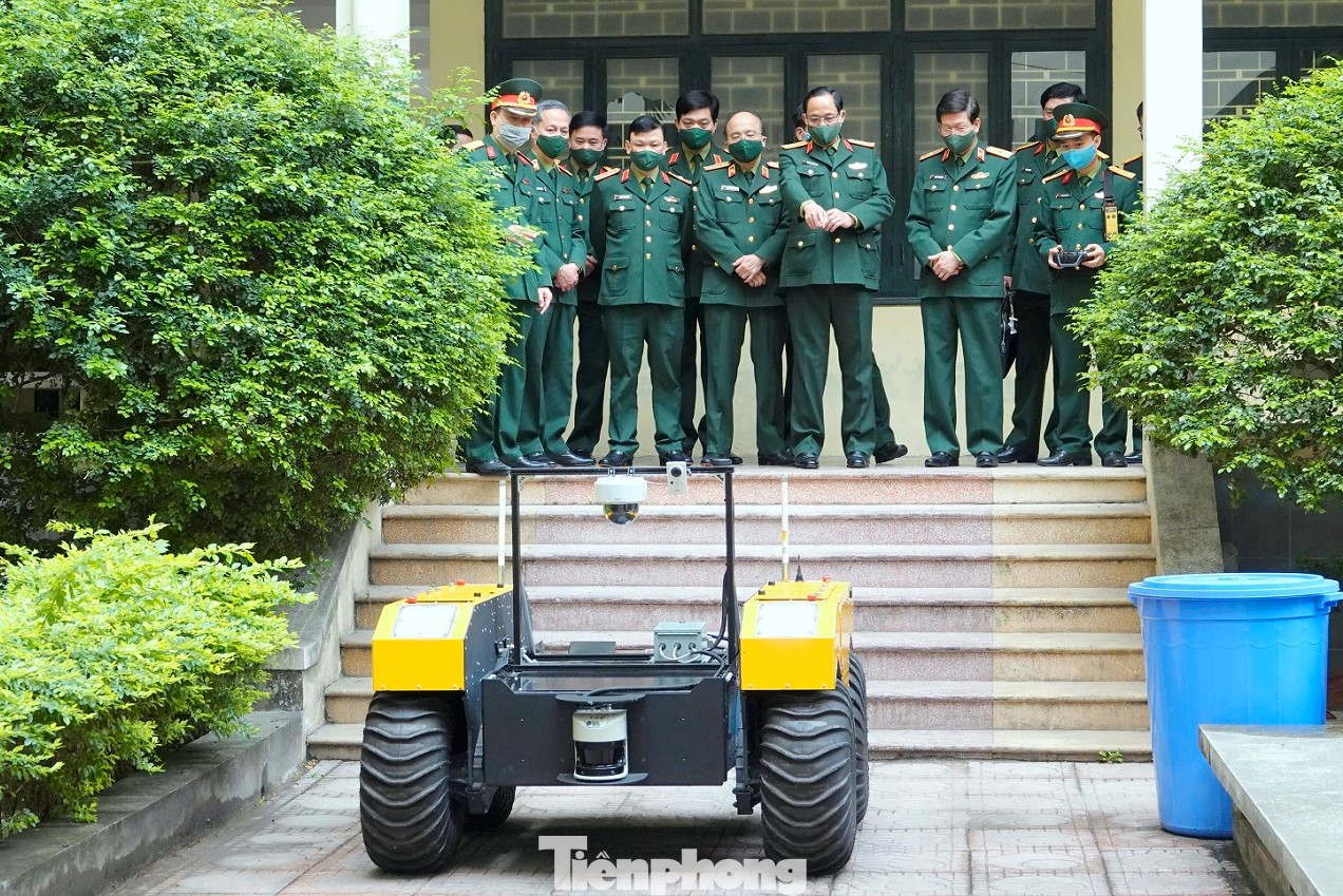 Phát động tuổi trẻ toàn quân hiến máu, nhân lên nghĩa cử cao đẹp ảnh 10