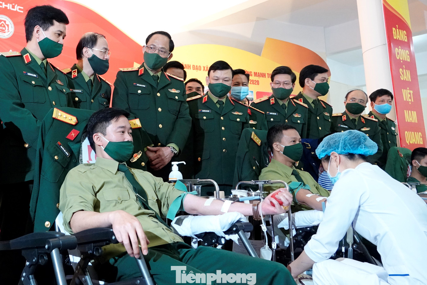 Phát động tuổi trẻ toàn quân hiến máu, nhân lên nghĩa cử cao đẹp ảnh 3