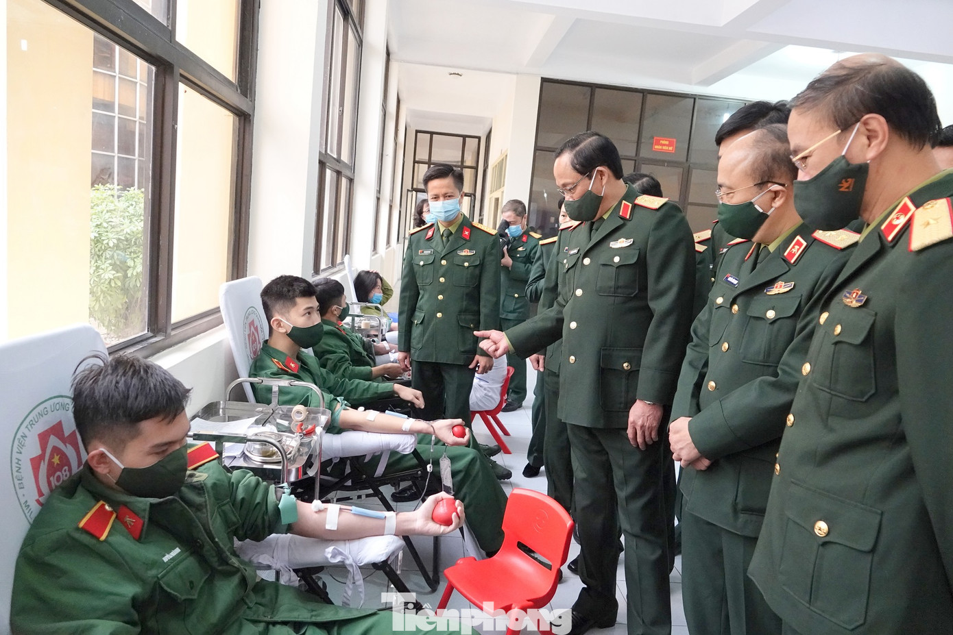 Phát động tuổi trẻ toàn quân hiến máu, nhân lên nghĩa cử cao đẹp ảnh 8