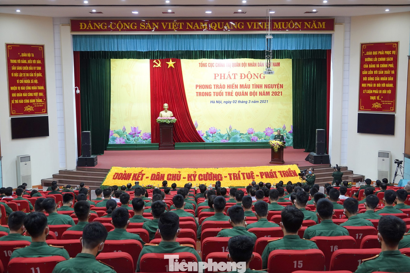 Phát động tuổi trẻ toàn quân hiến máu, nhân lên nghĩa cử cao đẹp ảnh 2