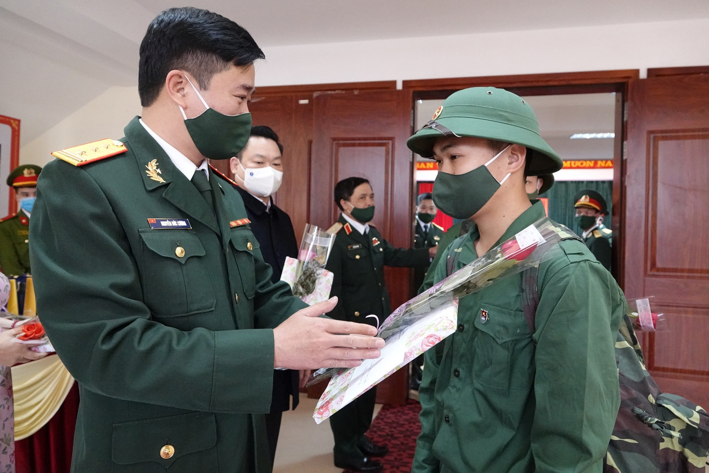 Hơn 1.400 thanh niên nhập ngũ ở Huế đều khám, xét nghiệm ngừa COVID-19 ảnh 10 Hơn 1.400 thanh niên nhập ngũ ở Huế đều khám, xét nghiệm ngừa COVID-19 ảnh 10