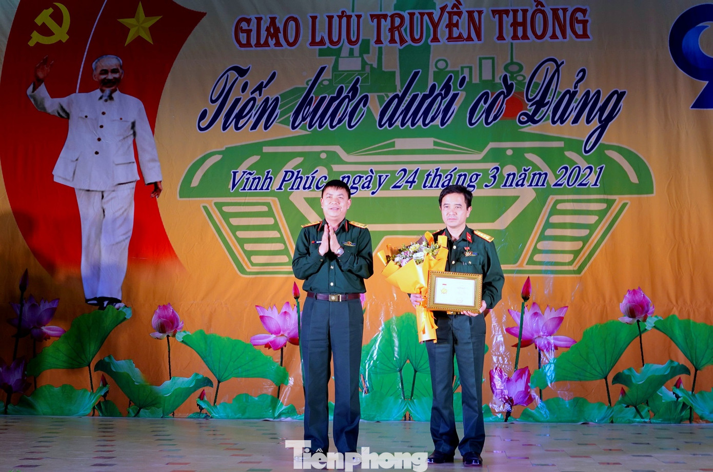 Tuổi trẻ Tăng thiết giáp tiến bước dưới cờ Đảng ảnh 2