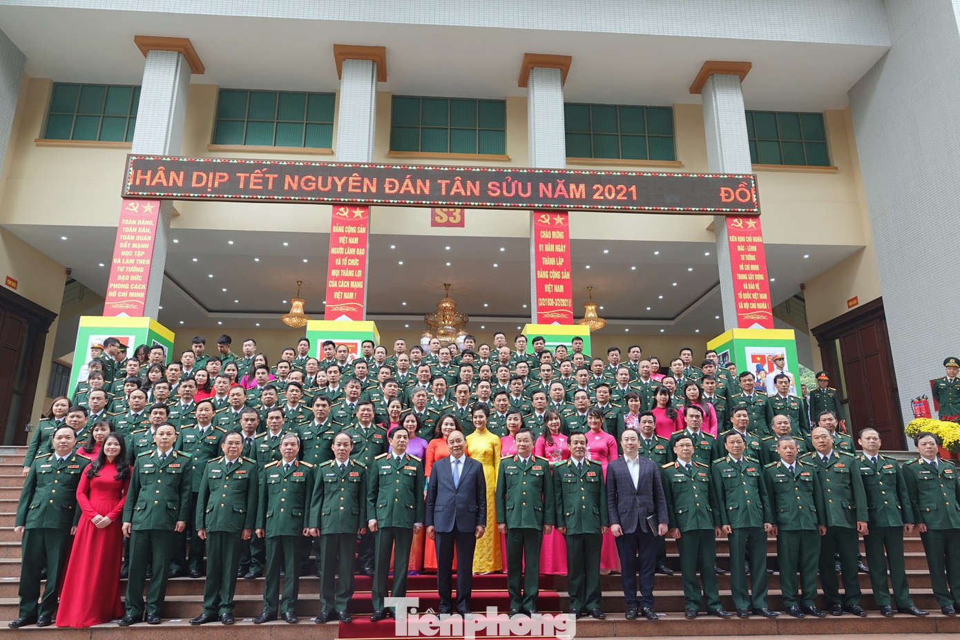 Thủ tướng: Chúng ta ngồi đây nhưng biết bao đồng chí đang chịu rét mướt, khó khăn ảnh 7