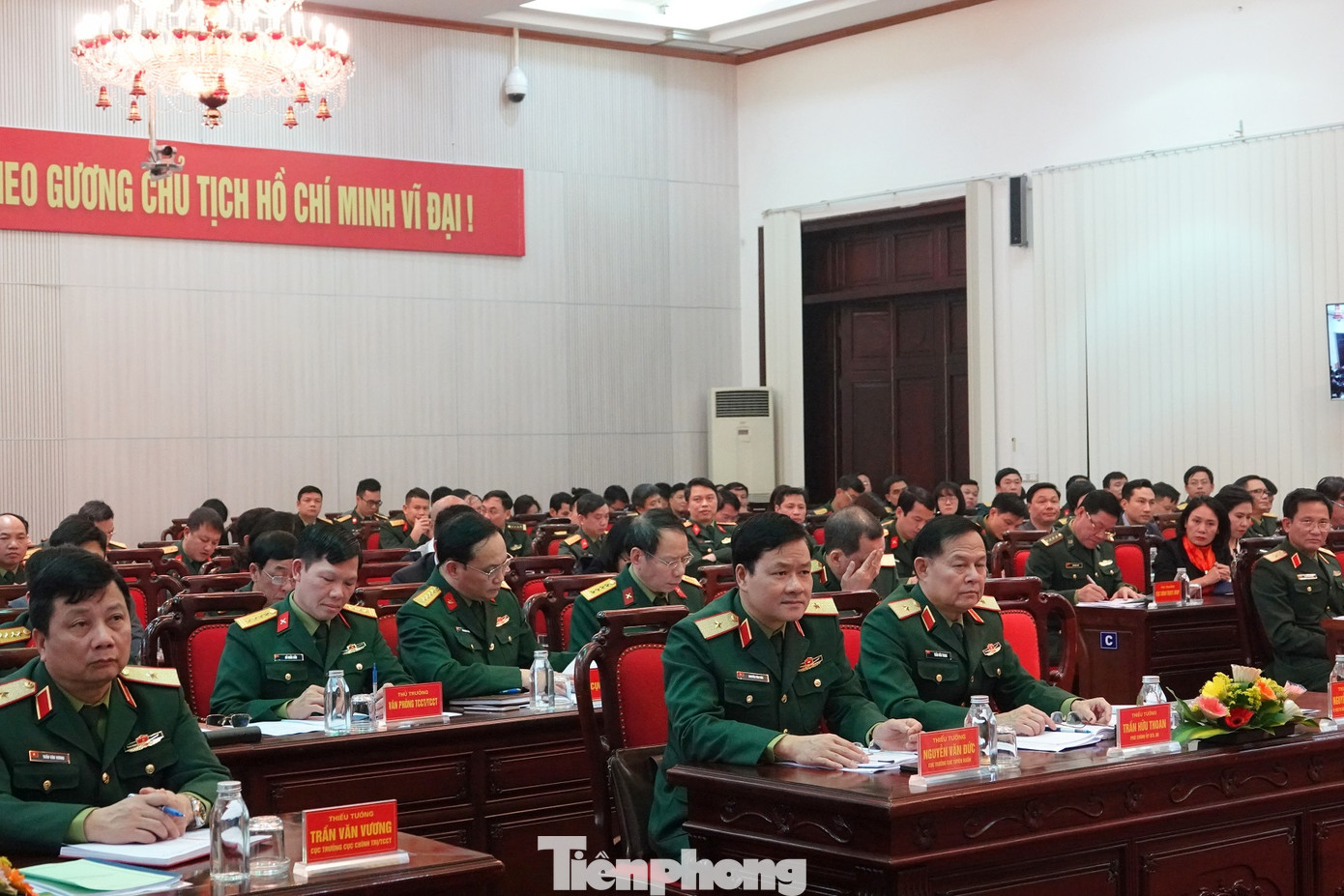 Quân đội tặng bằng khen Báo Tiền Phong ảnh 2