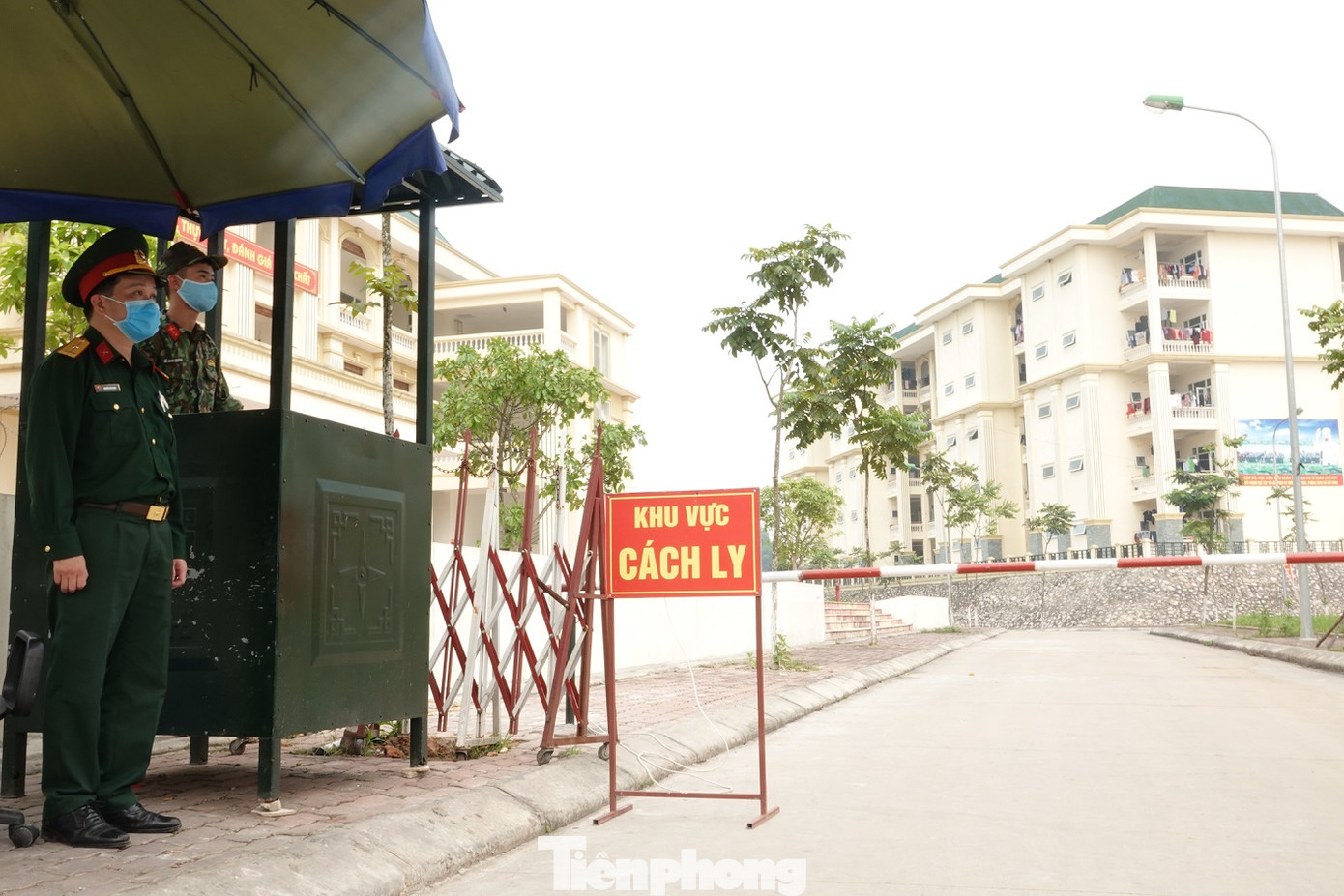 Khu cách ly COVID-19 tại Trường Quân sự Bộ Tư lệnh Thủ đô Hà Nội Quân đội sơ kết một năm ‘chiến đấu’ với COVID-19 ảnh 3