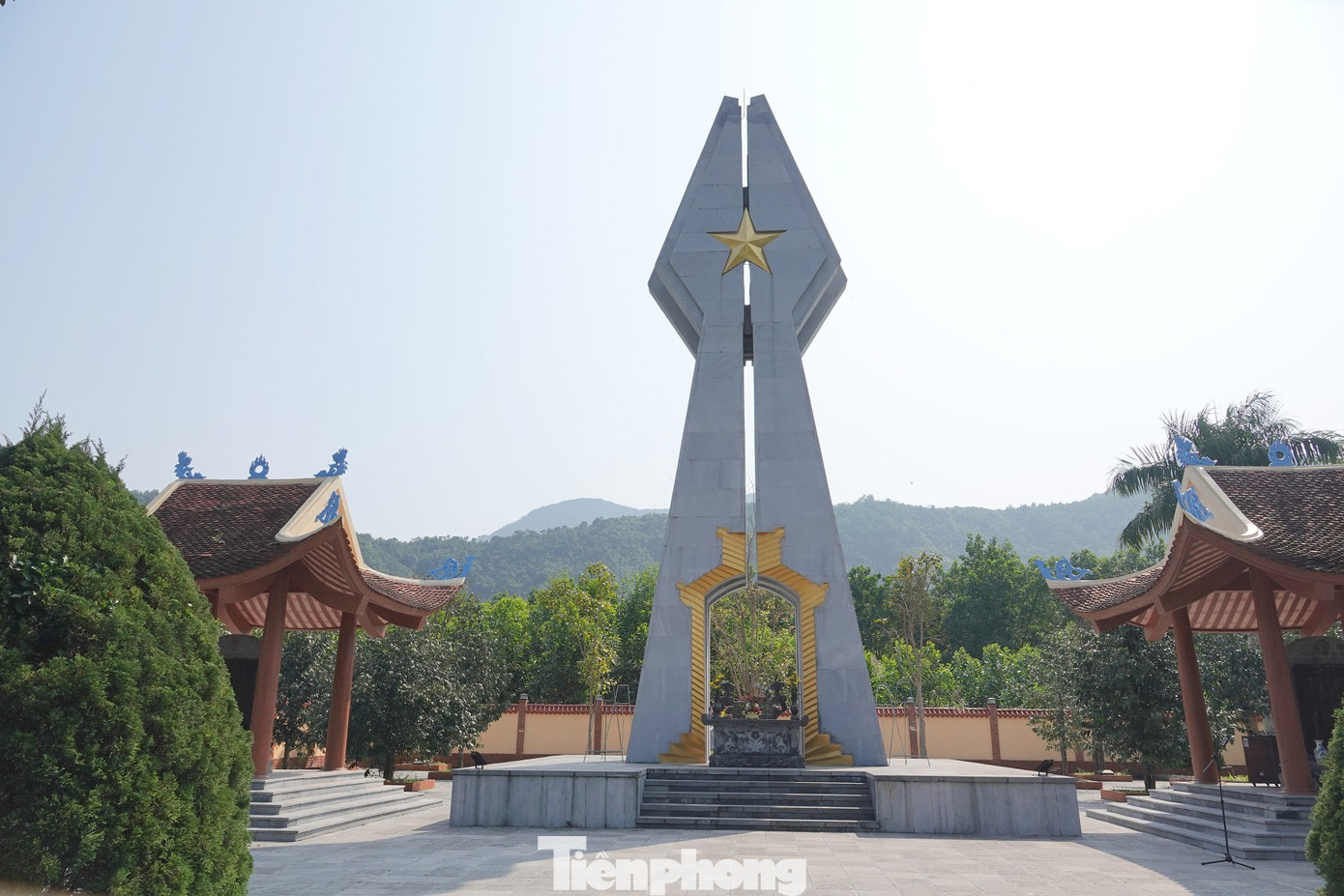 Anh hùng liệt sĩ bảo vệ biên giới phía Bắc mãi là tấm gương sáng ảnh 2